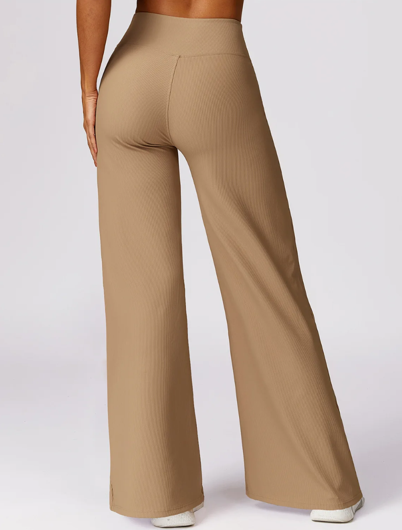 Emery Fit & Flared Pant