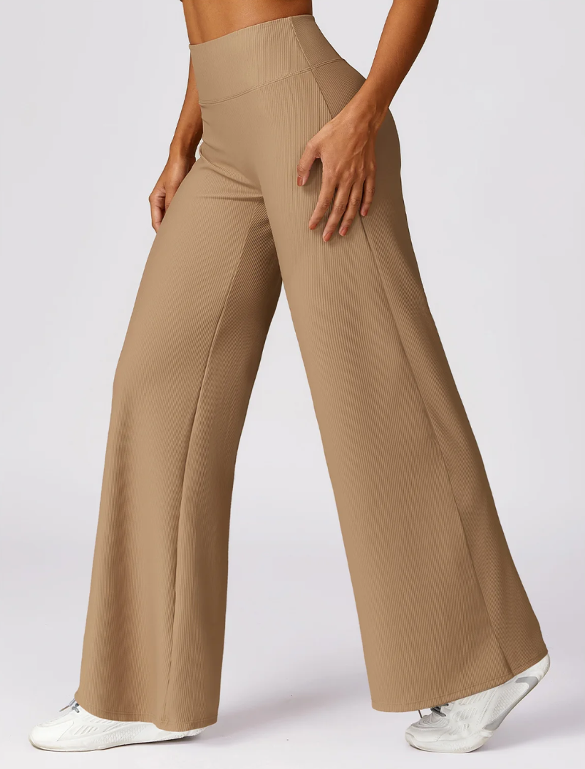 Emery Fit & Flared Pant